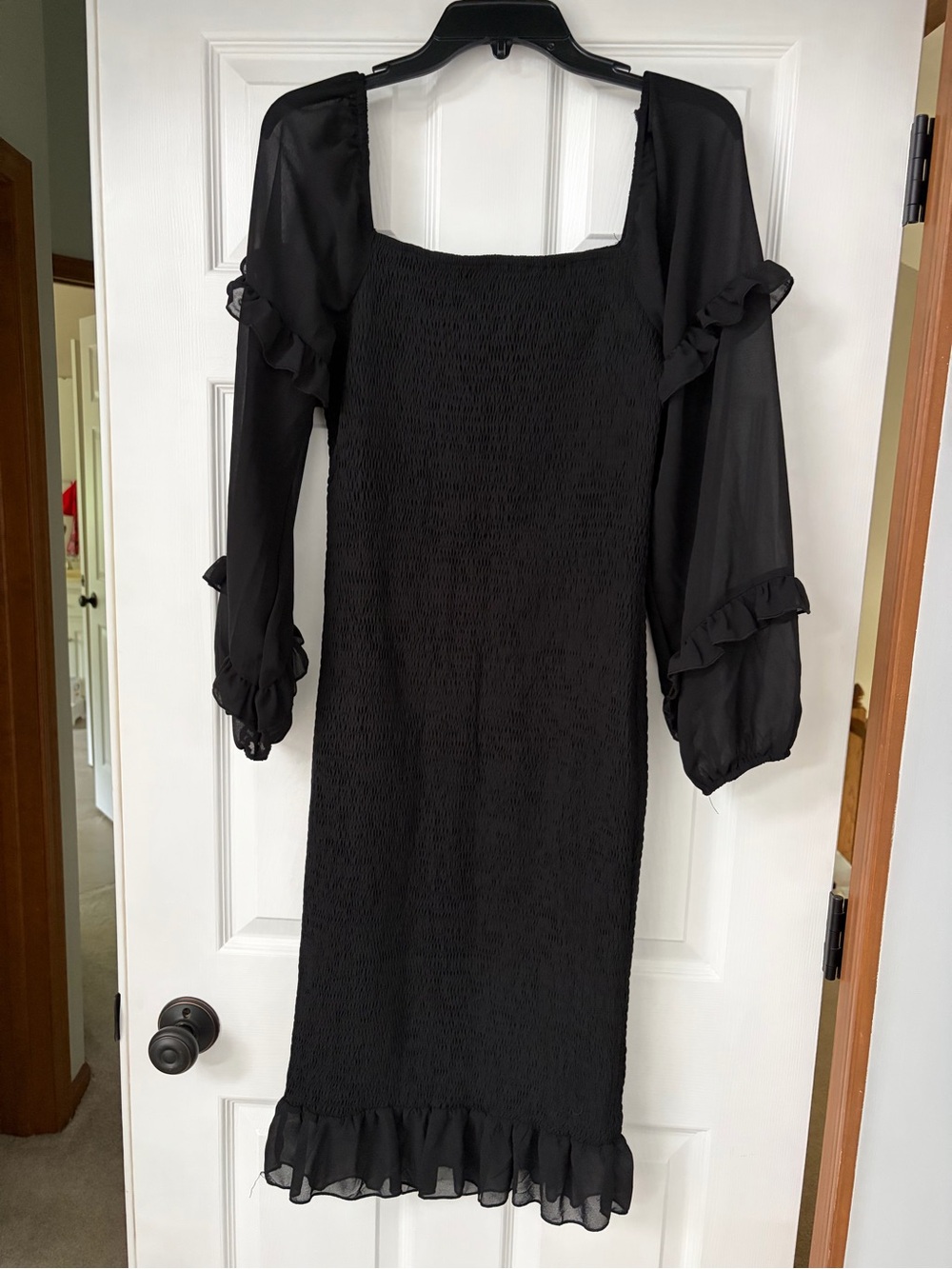 Size L or Maternity Women’s Black Smocked Body and Ruffle Sleeve Dress